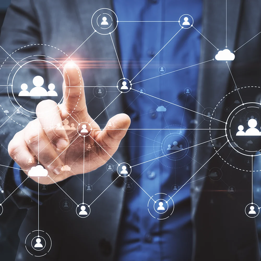 기업 홈페이지를 기반으로 고객 신뢰와 계약 성과가 향상되는 모습을 표현한 이미지